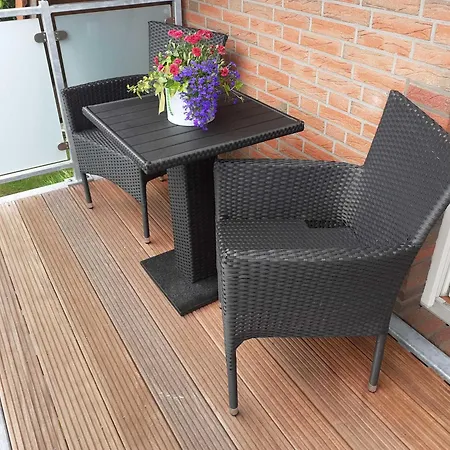 Balkonwohnung Arngast Апартаменты