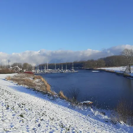 Апартаменты Balkonwohnung Arngast