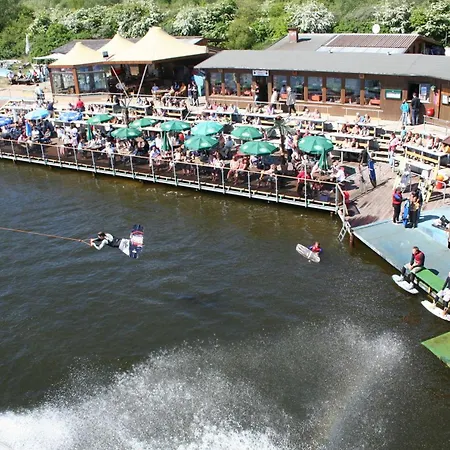 Balkonwohnung Arngast Апартаменты